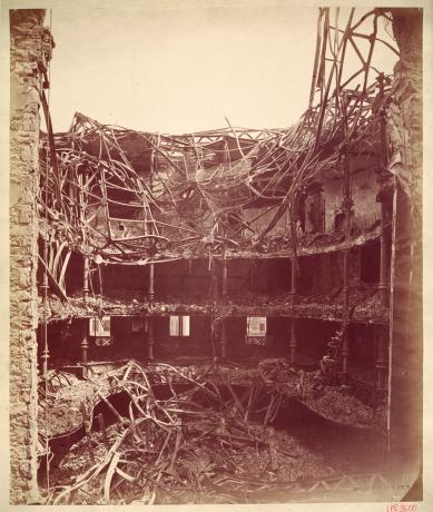 Le théâtre des Célestins après l'incendie de 1880, cliché Gabriel Joguet (1880, cote : 1PH/9600)