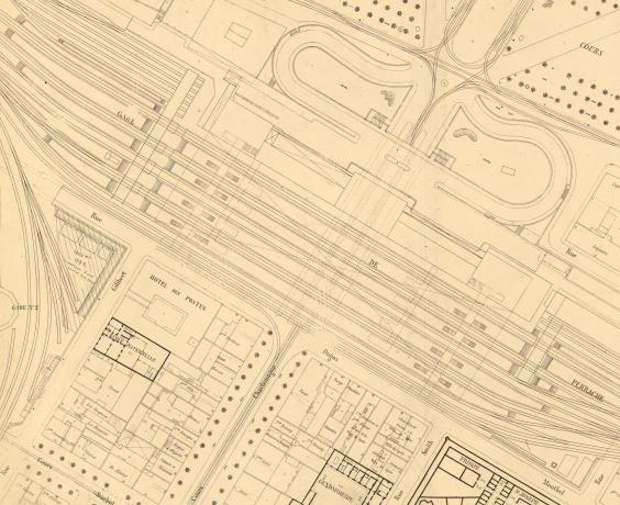 Plan parcellaire au 1/500e du secteur 246 où est situé l'hôtel des Postes (1936 cote : 4S/246/5, détail)