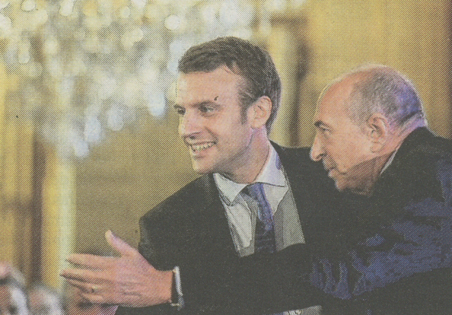 Gérard Collomb reçoit Emmanuel Macron à l'Hôtel de ville de Lyon en juin 2016 - Photo Philippe Juste pour  Le Progrès du 5 juin 2016 -  3C336 - Copie à usage privé