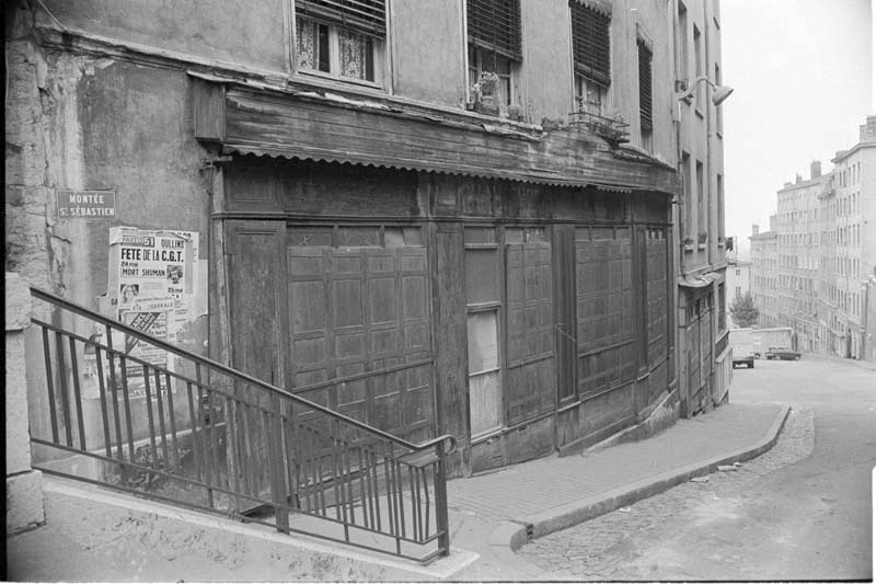 Angle place Colbert / montée Saint-Sébastien - Laurent Amieux