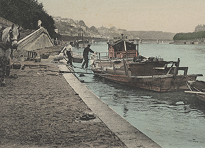 Photo d'un déchargement de victuailles sur les quais du Rhône
