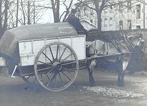 Photo d'un cantonnier lyonnais vers 1910