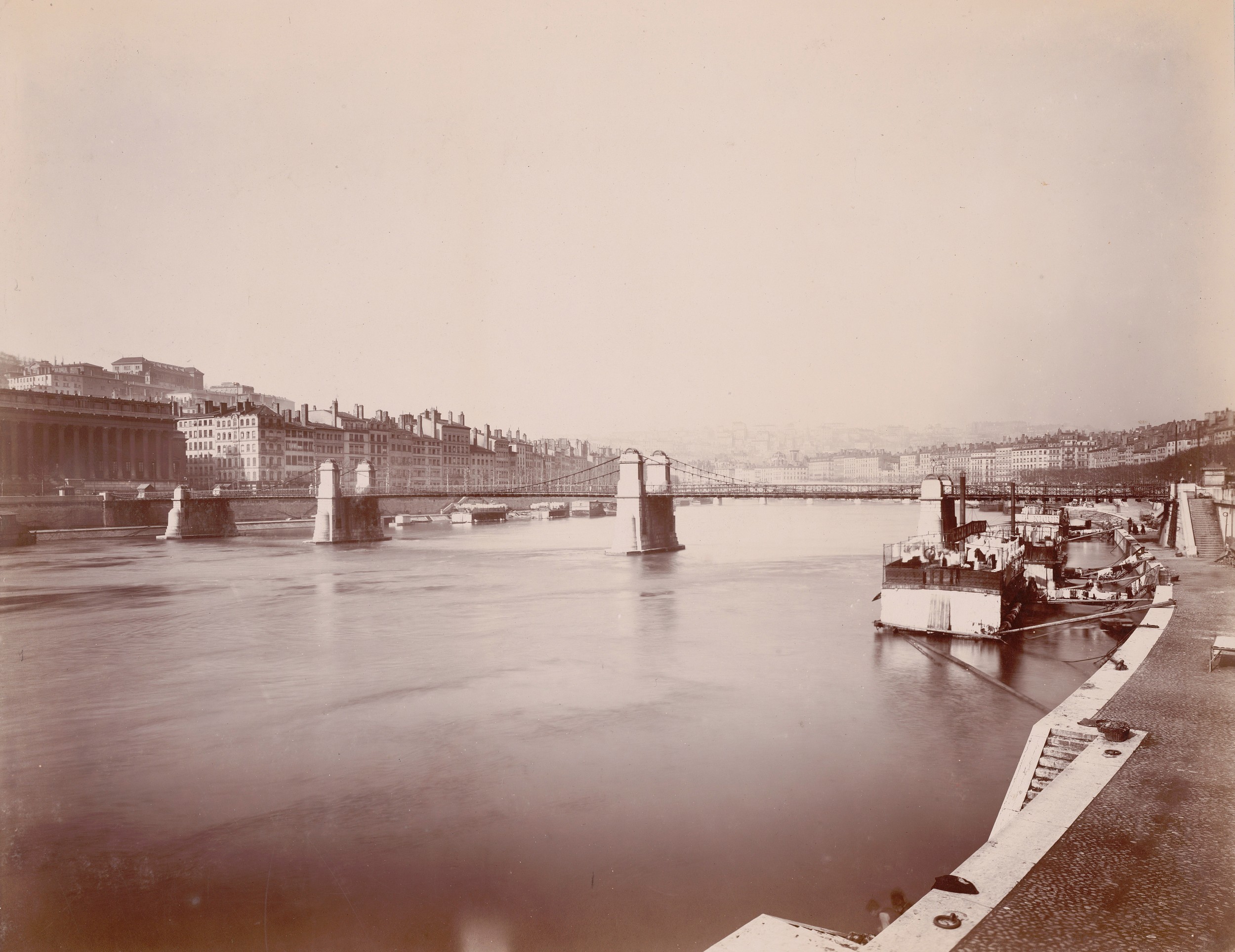 Pont du Palais-de-Justice : tirage photographique NB par Jacques Garcin (1894, cote : 2PH/328/9)