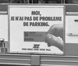 Publicité TCL sur un bus : photo négative NB (vers 1978, cote : 38PH/40/15)