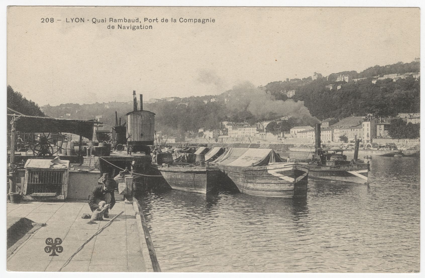 Quai Rambaud, port de la compagnie de navigation : carte postale (vers 1910, cote : 4FI/3405)