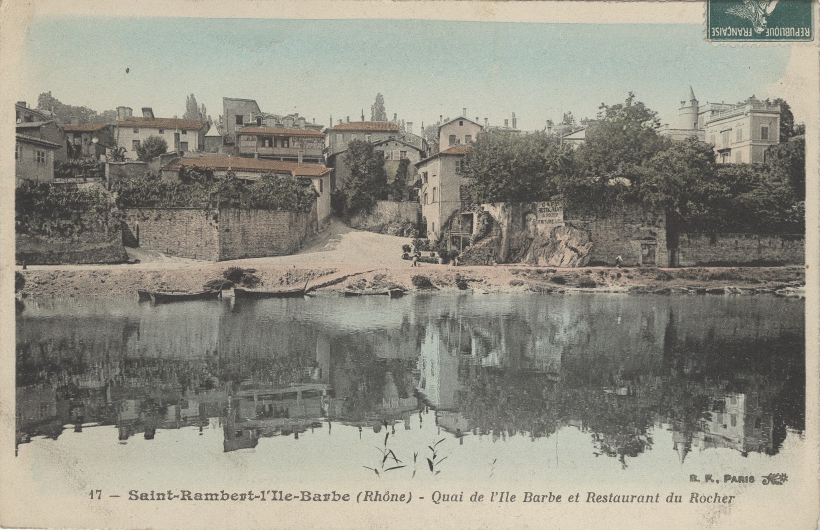 Quai de l'Île-Barbe et restaurant du Rocher : carte postale colorisée par B.F. (vers 1910, cote : 4FI/2335)