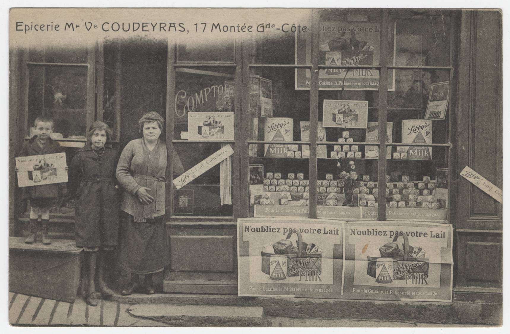 Épicerie Madame Vve Coudeyras : carte postale NB (vers 1910, cote : 4FI/4122)