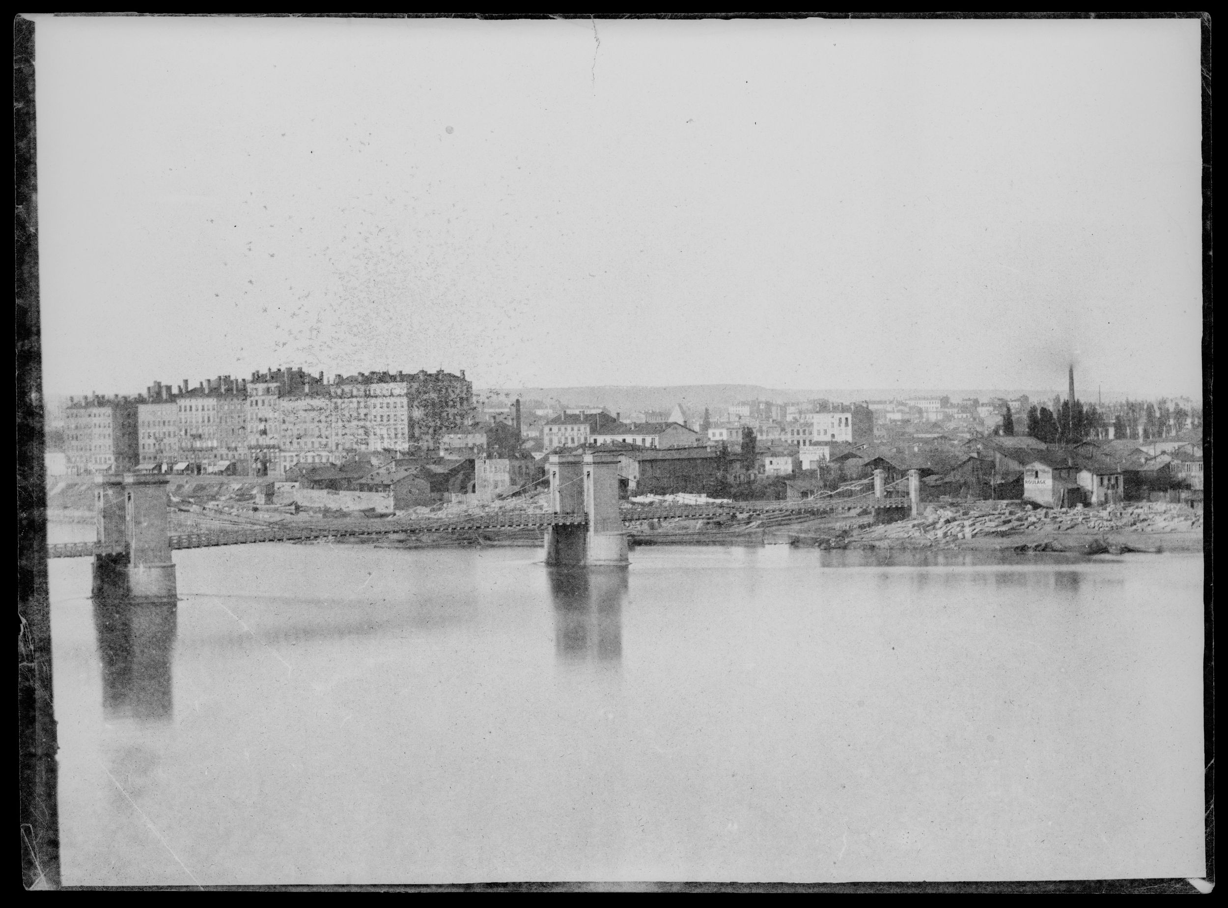 Panorama de la rive gauche du Rhône : calotype NB par René Félix Baumers (07/1857, cote : 84PH/1)