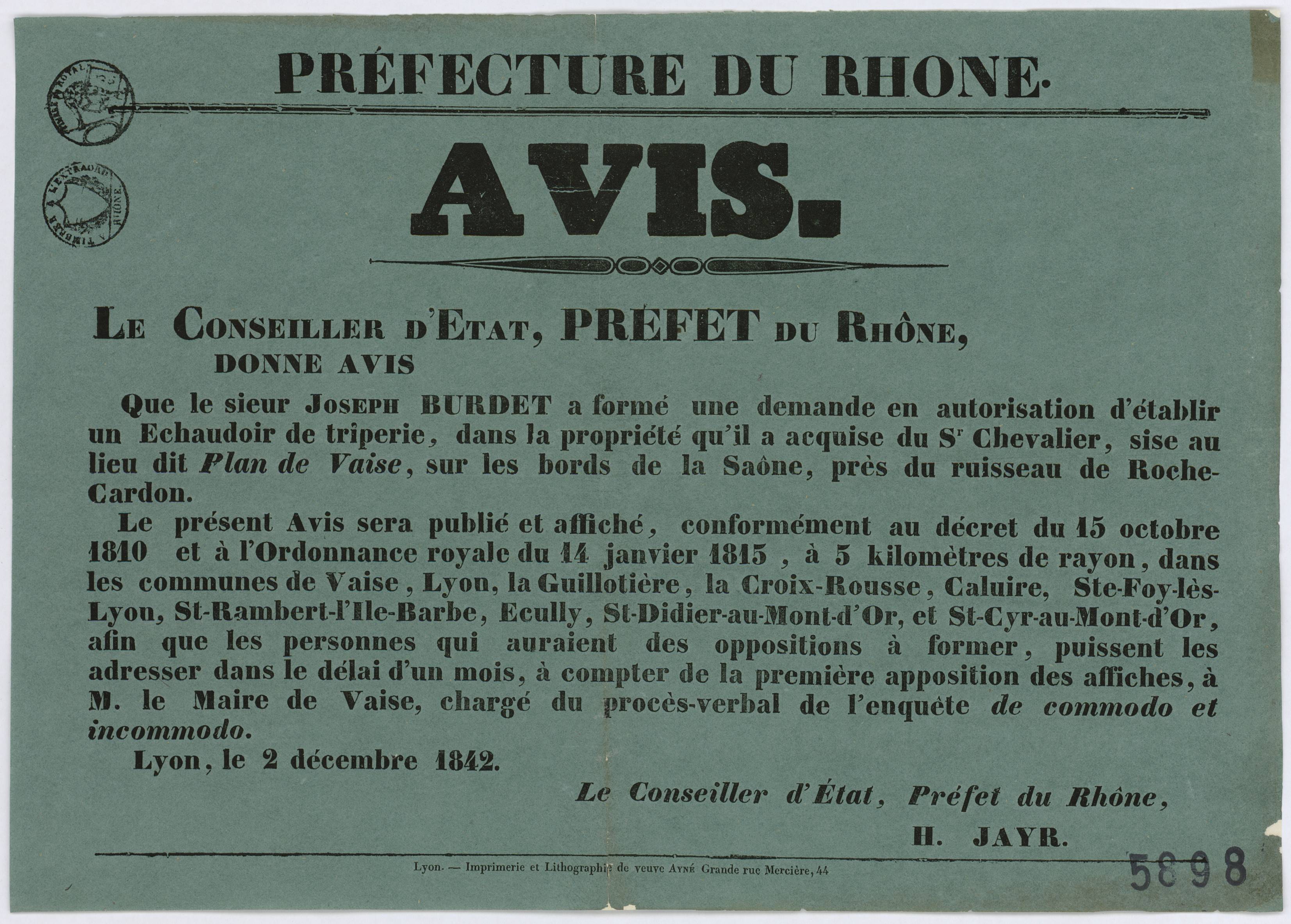 Avis de la préfecture du Rhône concernant la demande d'autorisation d'établir un échaudoir de triperie au lieu dit Plan de Vaise : affiche administrative (02/12/1842, cote : 936W5898)