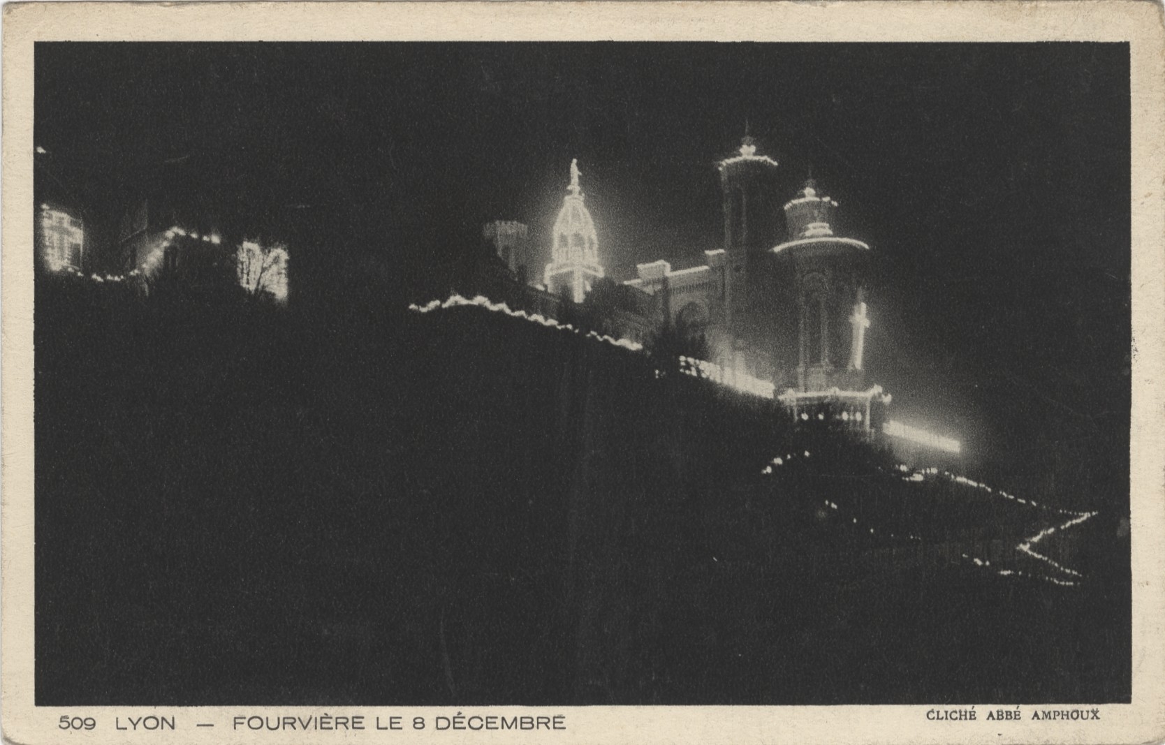 Lyon - Fourvière le 8 décembre : carte postale NB (vers 1910, cote : 4FI/3763)