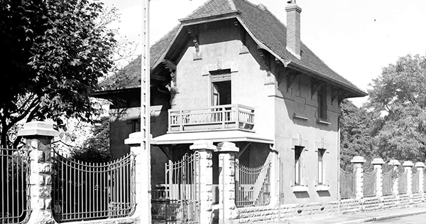Photo de l'entrée de l'internat Favre