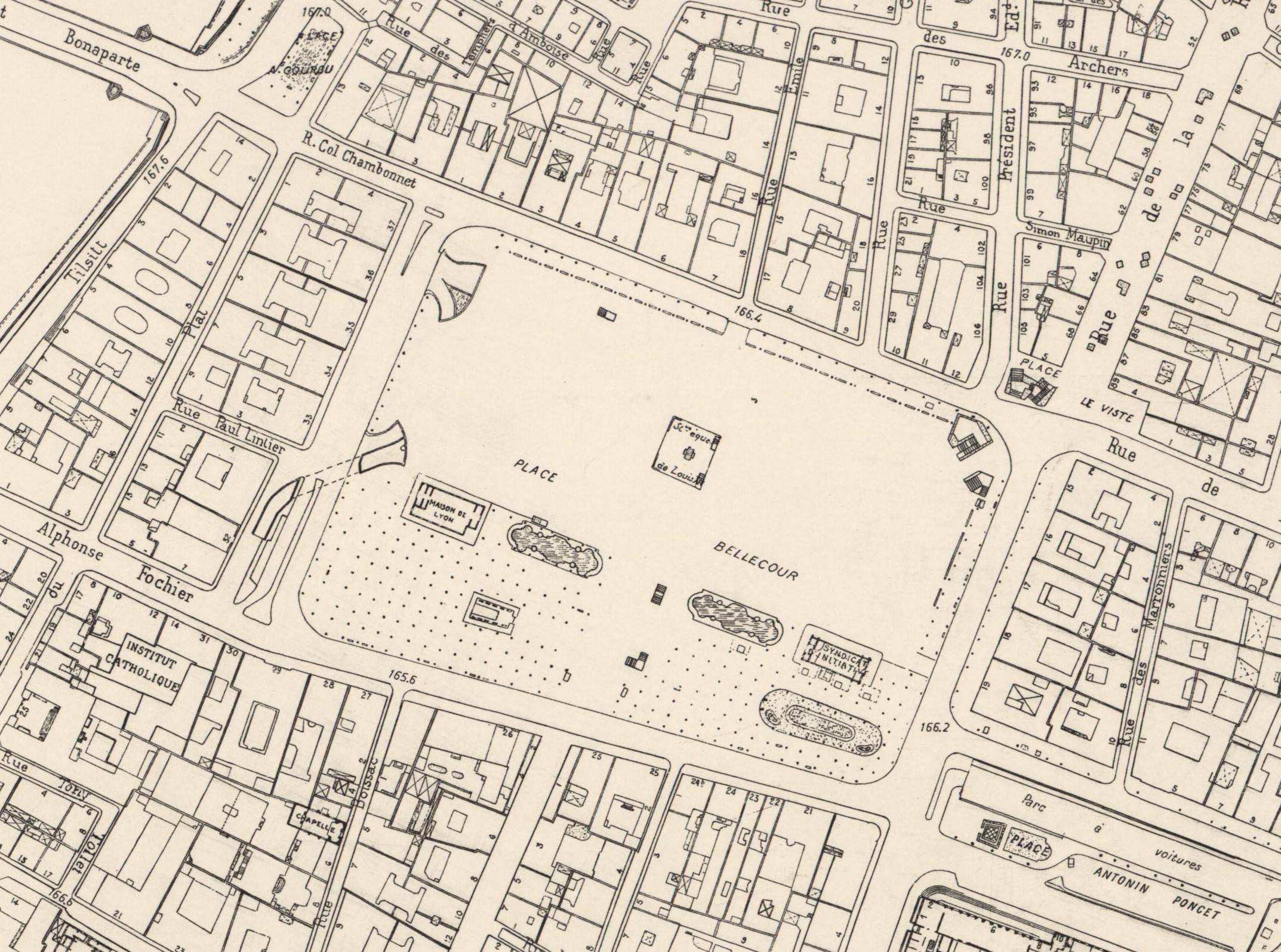 Place Bellecour : plan parcellaire au 1:2000e (1980, cote : 5S/15, détail)
