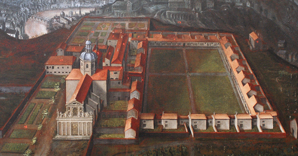 Architecte, ancien élève, et le Père Martin, supérieur des prêtres de Saint Irénée