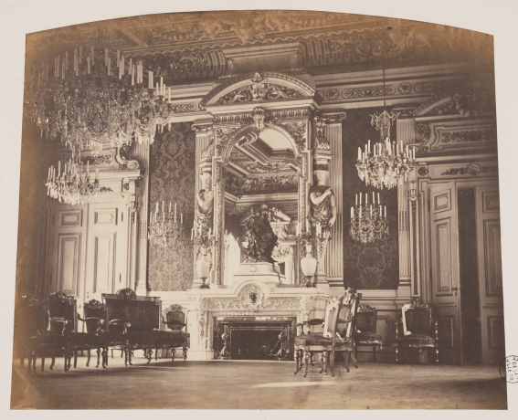 Grand salon de l’hôtel de ville aménagé pour la venue de Napoléon III et Eugénie, août 1860, photographie Pierre-Ambroise Richebourg - Archives municipales de Lyon, 117PH/8