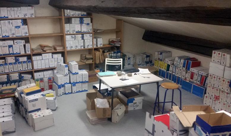 Un local de préarchivage à la Ville de Lyon, situé sous les toits