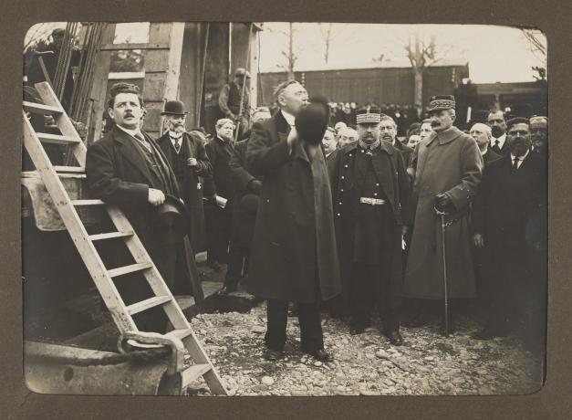 Edouard Herriot lors de l'inauguration de la foire de Lyon (mars 1916, cote : 2PH/286)