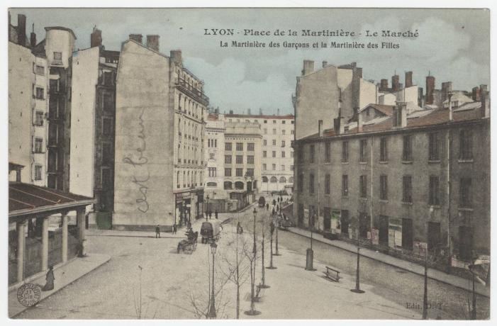 La Martinière des Garçons et la Martinière des Filles : carte postale couleur (1894-1920, cote : 4FI/1704)