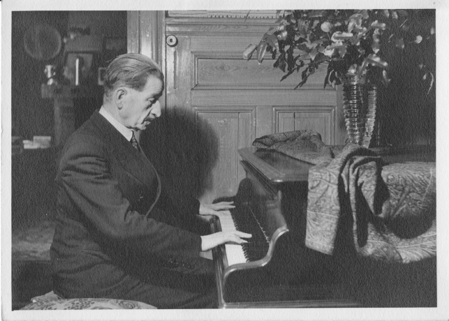 Edmond Locard au piano - 99ph_stagnara_14