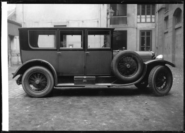 Voiture du laboratoire - labo_police_12