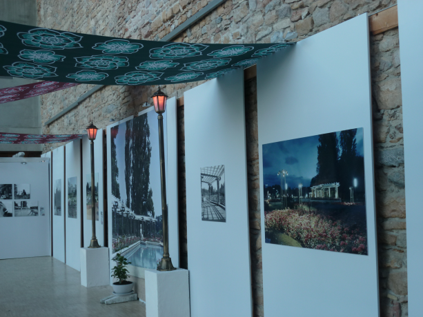 Scénographie de l'exposition "Au commencement, la grande roseraie" - Gilles Bernasconi