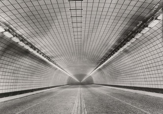 Tunnel sous la Croix-Rousse, fin des travaux : photo. NB (v. 1952, cote 2PH/296/36)