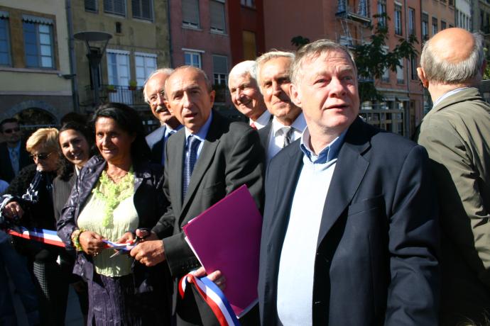 Inauguration par Gérard Collomb de la place Benoît-Crépu le 5 septembre 2007. - 80PH21_134 - Jean-Paul Tabey - Pas d'utilisation commerciale