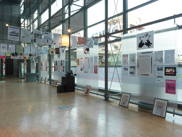 Scénographie de l'exposition "50 ans de presse alternative à Lyon et dans sa région" - Gilles Bernasconi