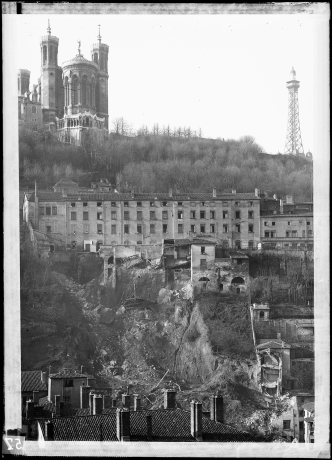 Vue d'ensemble de l’éboulement de la colline de Fourvière, 13 novembre 1930. 15Ph1_09