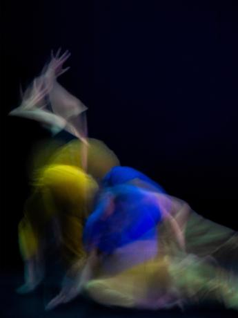 Juliette Diemer , Tracés, photo numérique, danseuses : Maud Chabrol et Sara Jaleco